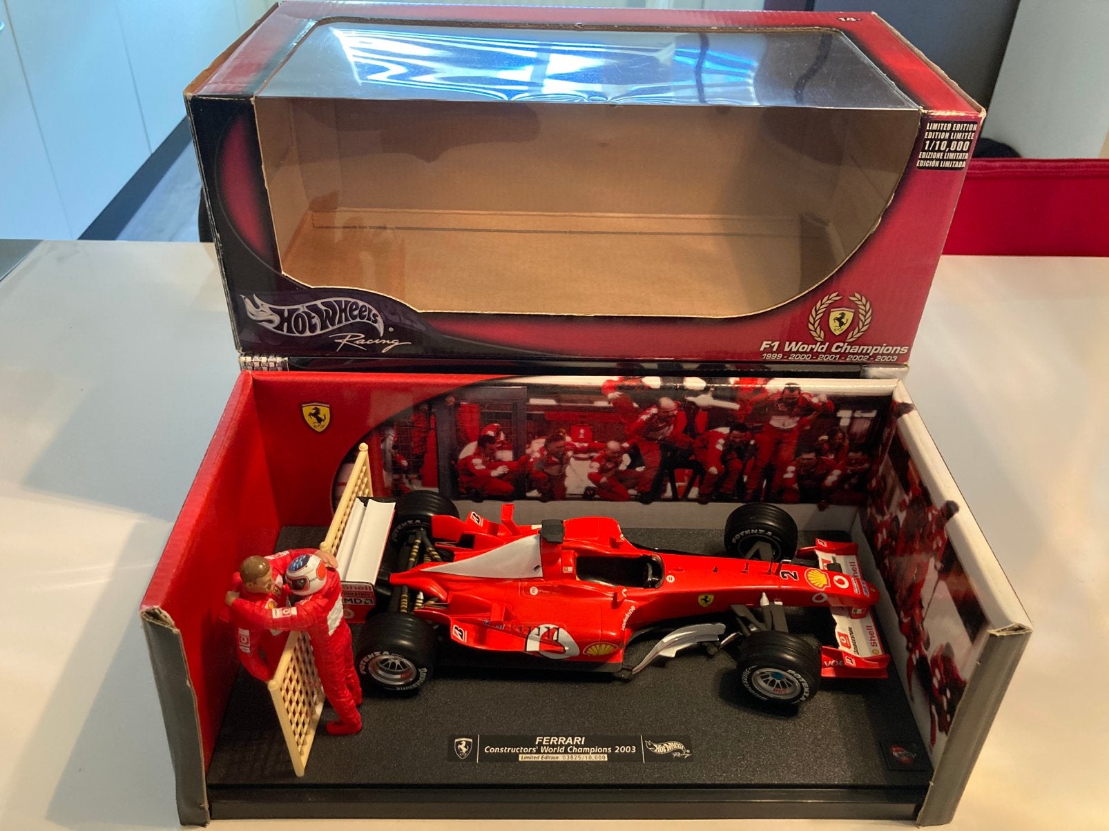 Michael Schumacher world champions 2003 1/18 limited edition, Hobby en Vrije tijd, Ophalen of Verzenden, Nieuw, Auto