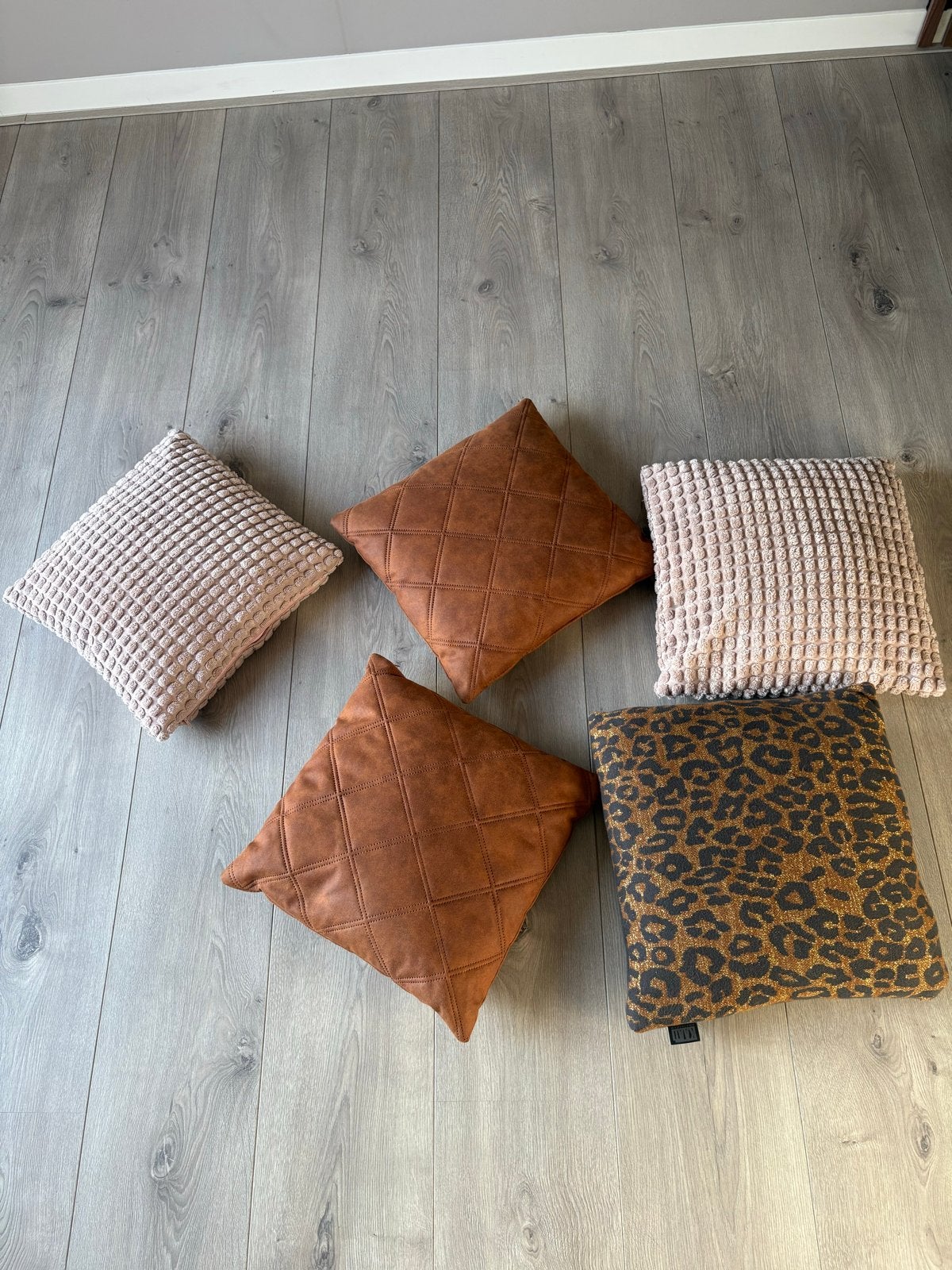 Diverse sierkussens: Leopard, effen en wafelstructuur, Meerkleurig, Met print, Vierkant, Ophalen of Verzenden