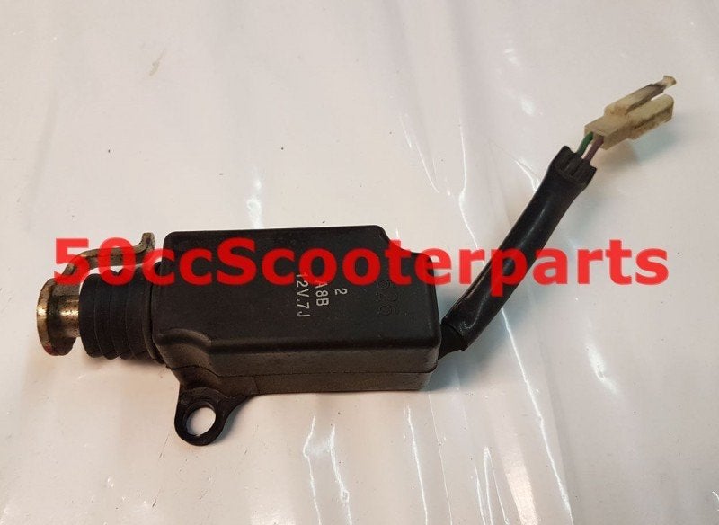 Zadelslot motor origineel Sym Mio 35870-A8B-000 Gebruikt, Ophalen of Verzenden