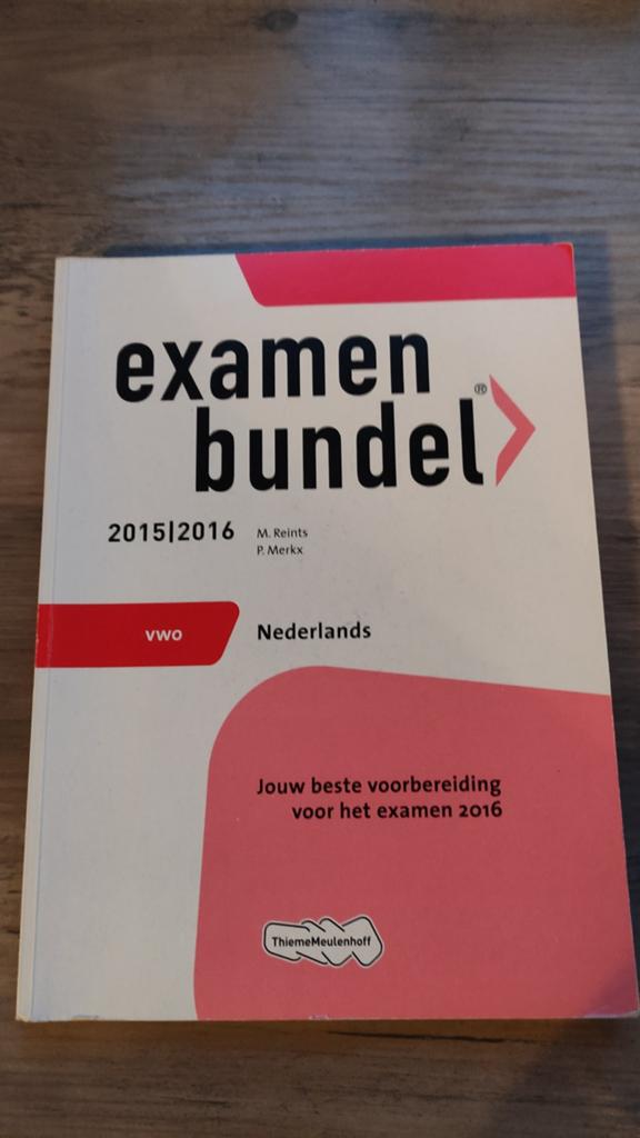 Examen bundel Nederlands 2015/2016 boek, Ophalen of Verzenden, Zo goed als nieuw, HAVO, Nederlands