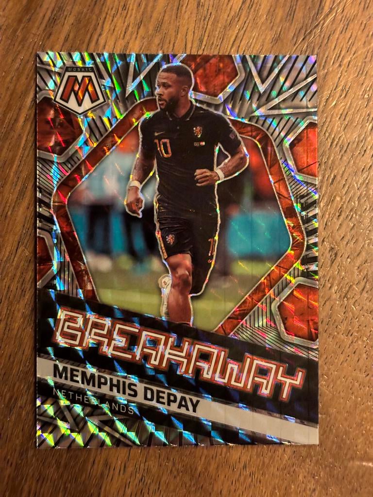 Memphis Depay Panini Mosaic Breakaway kaart, Ophalen of Verzenden, Zo goed als nieuw, Overige sporten, Spelerskaart