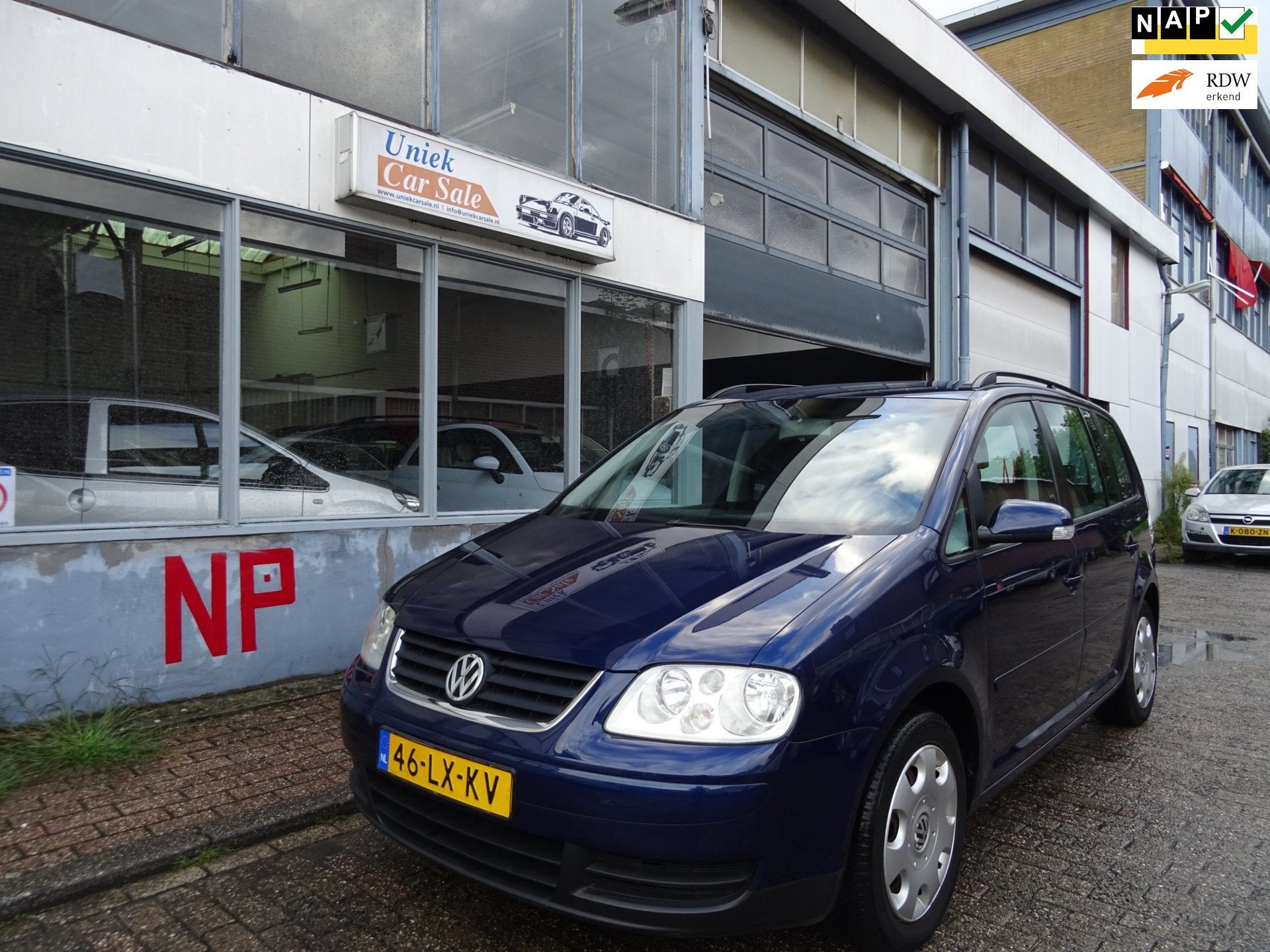 Volkswagen Touran 1.6-16V FSI 7p, 4 cilinders, Blauw, 116 pk, Origineel Nederlands