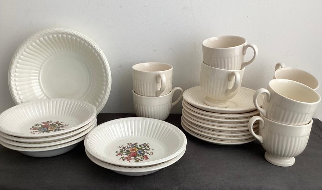 Wedgwood EDME servies, Ophalen of Verzenden, Zo goed als nieuw, Wedgwood, Kop(pen) en/of Schotel(s)