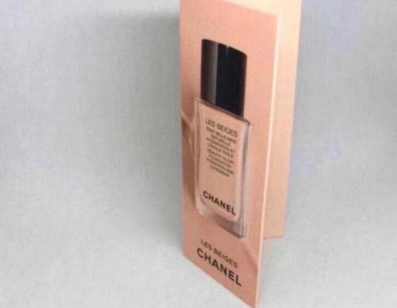 Les Beiges Chanel proefjes 3 tinten B20-B30-B40, Verzenden, Nieuw, Gehele gezicht, Make-up
