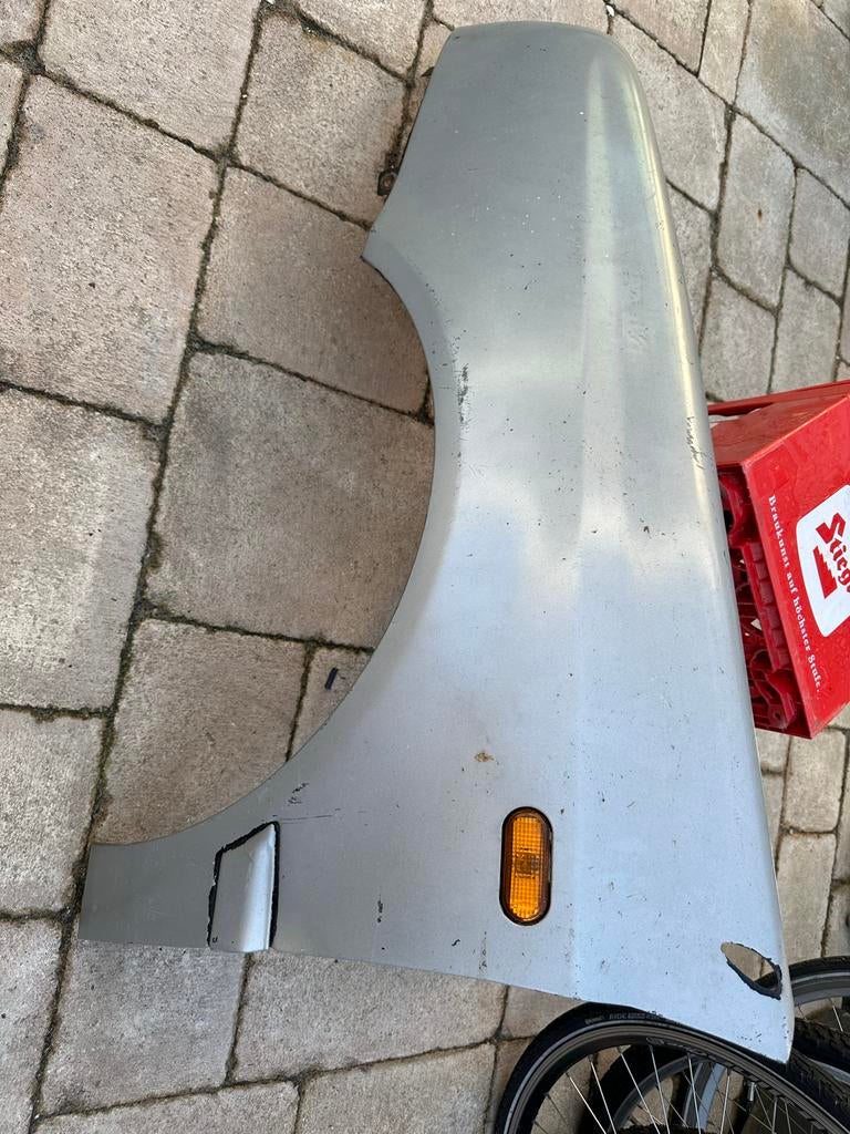 Origineel VW Golf 3 Cabriolet Spatbord Linksvoor Gebruikt, Gebruikt, Ophalen of Verzenden, Spatbord, Volkswagen