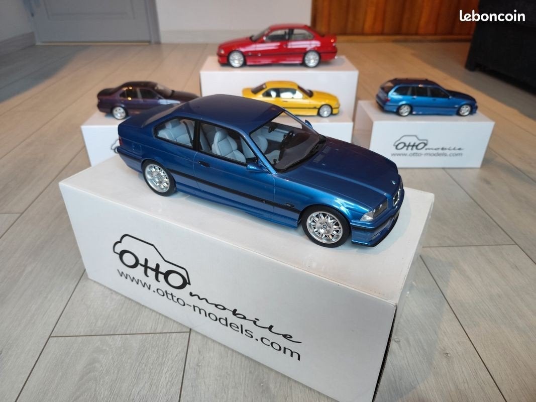 GEZOCHT Ottomobile BMW E36 M3 blauw of paars schaal 1:12, Ophalen, Nieuw, 1:9 t/m 1:12, Auto