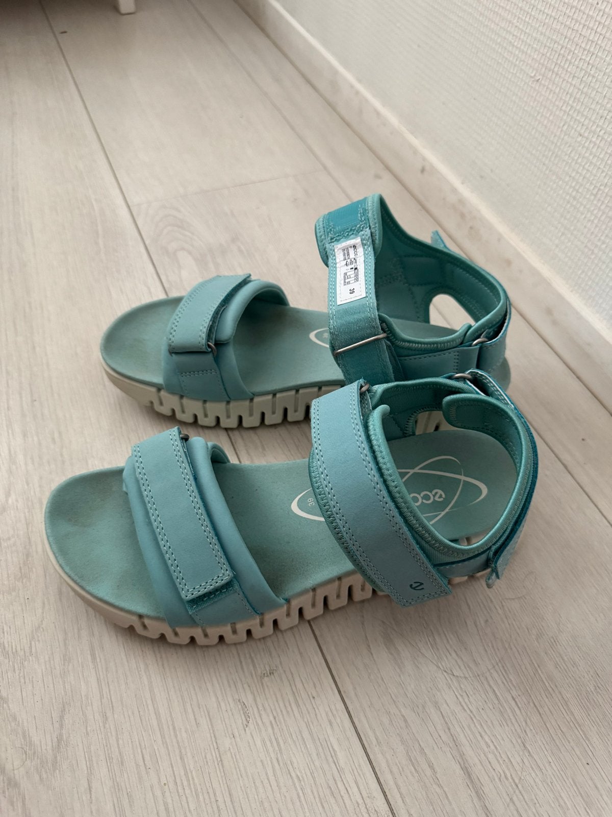 Ecco sandalen - Maat 39 - Zo goed als nieuw, Kleding | Dames, Schoenen, Ophalen, Zo goed als nieuw, Overige kleuren, Sandalen of Muiltjes