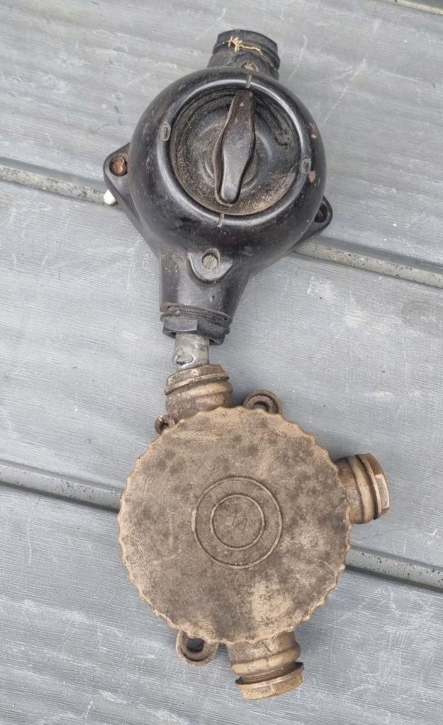 Bakeliet schakelaar, Ophalen of Verzenden, Schakelaar