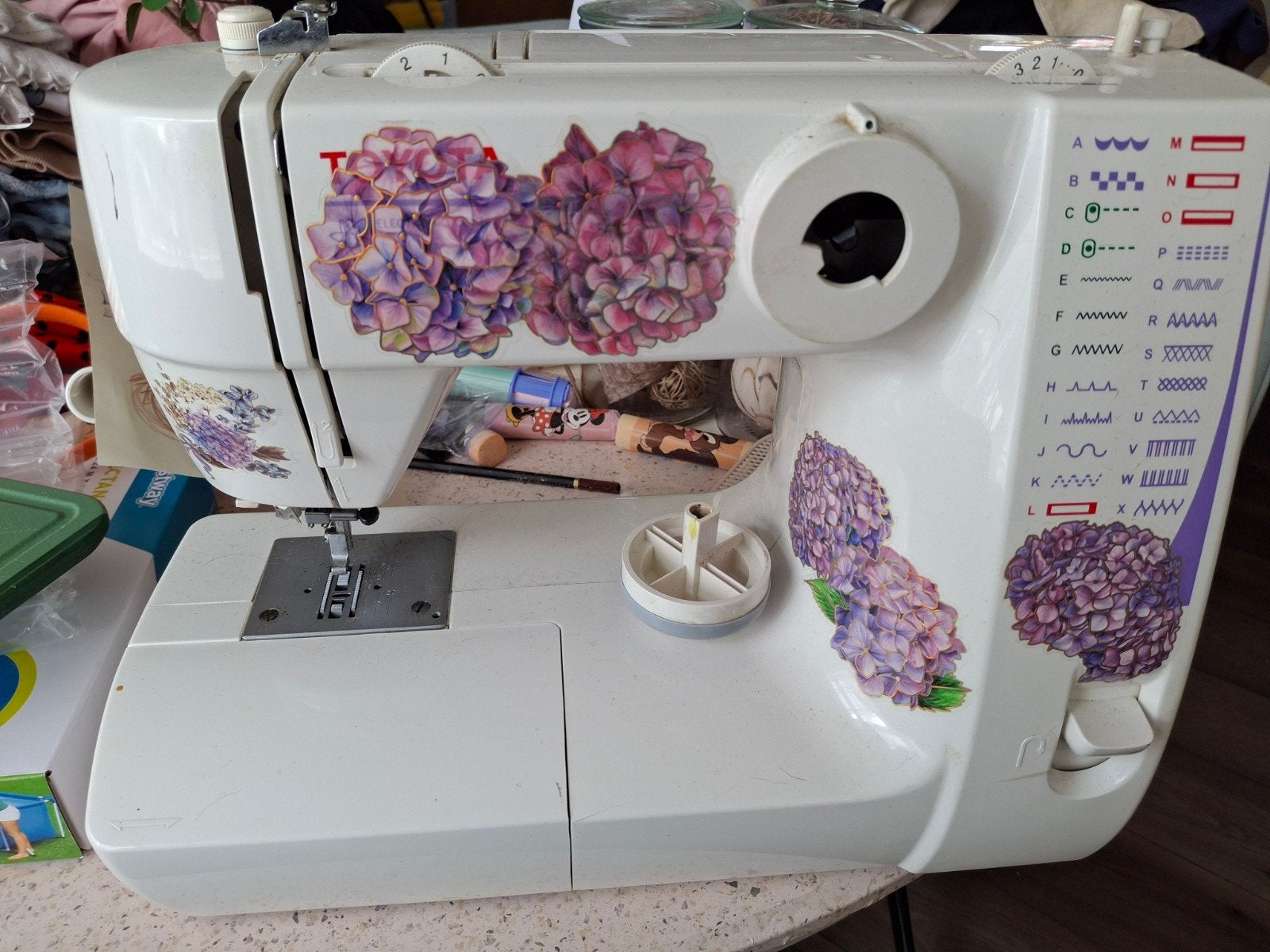Toyota naaimachine voor onderdelen, Hobby en Vrije tijd, Naaimachines en Toebehoren, Ophalen, Gebruikt, Naaimachine, Overige merken