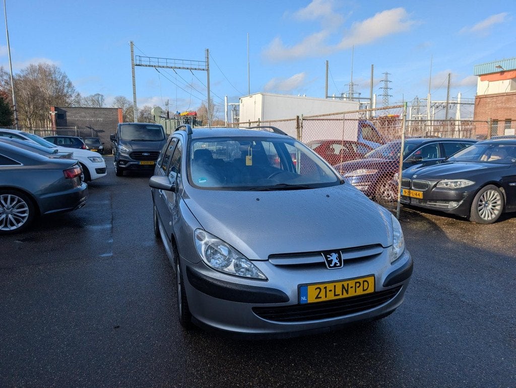 Peugeot 307 Break 2.0-16V XT, Auto's, Peugeot, Voorwielaandrijving, 136 pk, Gebruikt, 4 cilinders