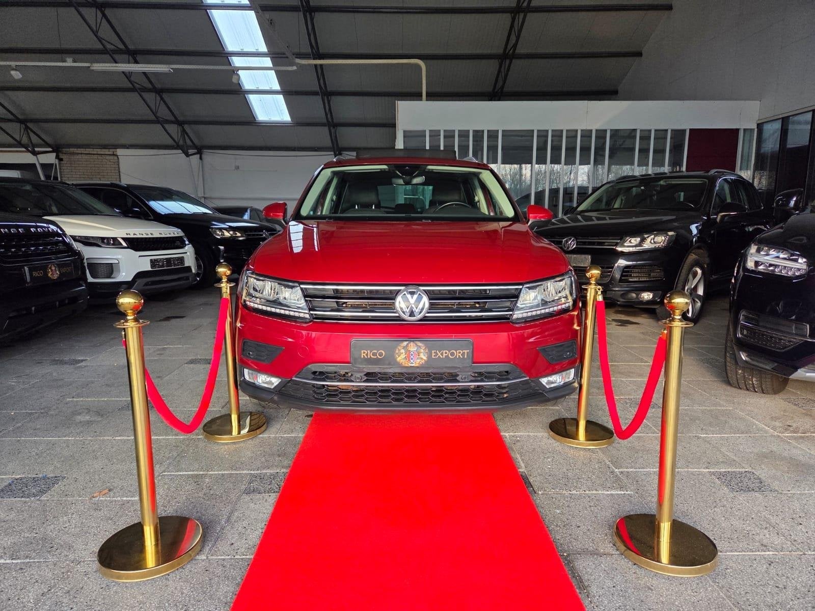 Volkswagen Tiguan 2.0TDI 110kW/150pK PANO+ AUTOMAT FULL!, Auto's, Gebruikt, 4 cilinders, 150 pk, Origineel Nederlands