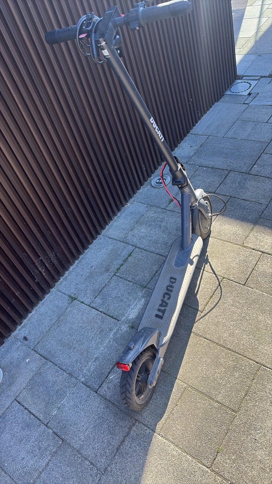 Ducati elektrisch step, Ophalen, Zo goed als nieuw, Elektrische step (E-scooter)