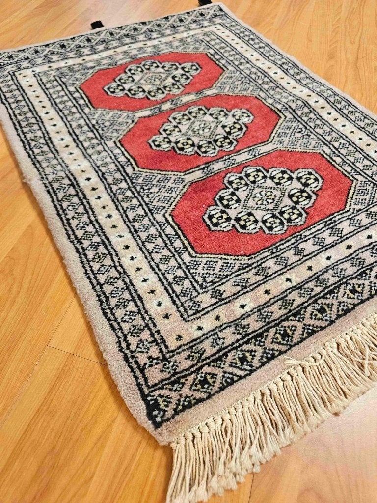 Wandkleed van klassiek oosters wollen tapijt  61/46 cm