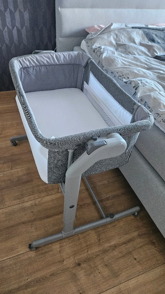 Co-sleeper Chicco Next2Me Magic Evo met beddengoed, Kinderen en Baby's, Ophalen, Zo goed als nieuw, Wieg