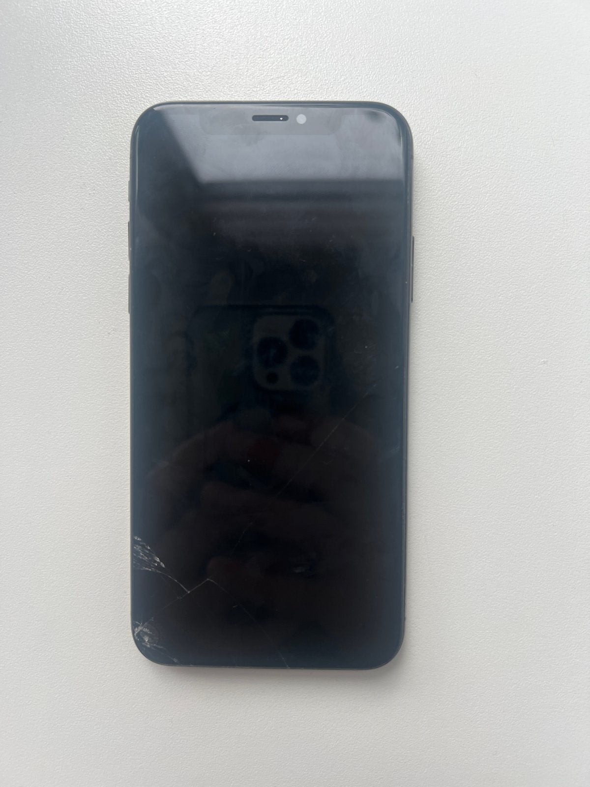 iPhone XS Max - Gebruikt met barsten en geen simkaart, Telecommunicatie, 256 GB, Gebruikt, 89 %, Zwart