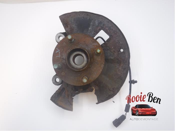 Fusee links-voor van een Mazda 2, Gebruikt, -, -, Ophalen of Verzenden