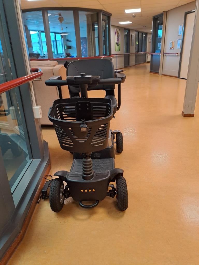 Scootmobiel gaat alleen voor de vraag prijs weg, Ophalen, 46 km of meer, 16 km/u of meer