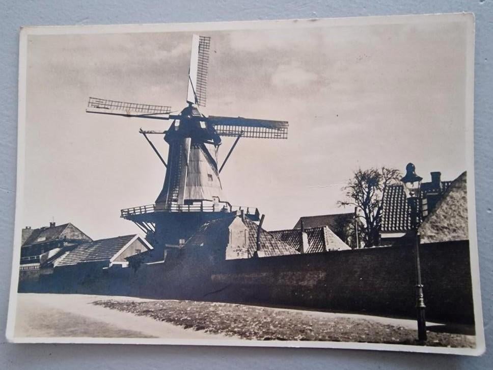 Oude briefkaart van een molen, Verzenden, 1920 tot 1940