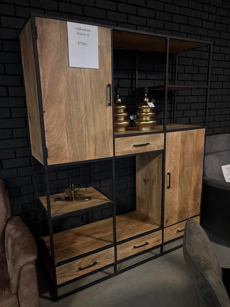 Mangohouten vakkenkast XL - Showroommodel, Huis en Inrichting, Kasten | Wandmeubels, Ophalen, 200 cm of meer, Zo goed als nieuw