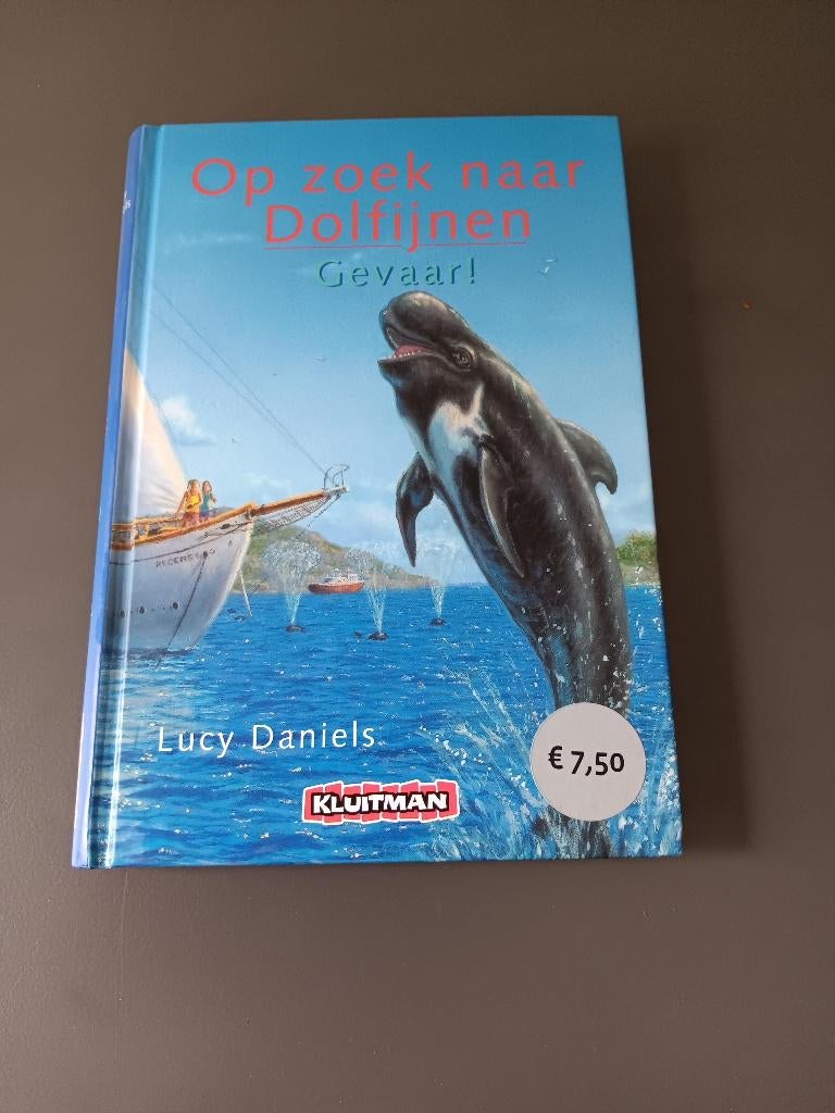 Op zoek naar dolfijnen Gevaar, Ophalen of Verzenden, Gelezen