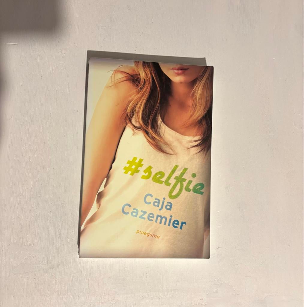 #Selfie - Caja Cazemier, Boeken, Ophalen of Verzenden, Gelezen, Nederland