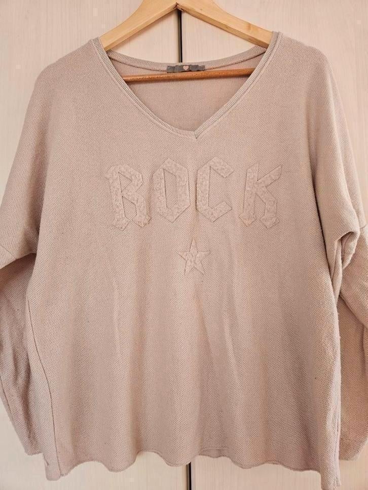 Beige trui 'rock' maat m/l met licht zilver in kraag, Ophalen of Verzenden, Gedragen, Beige, Lange mouw