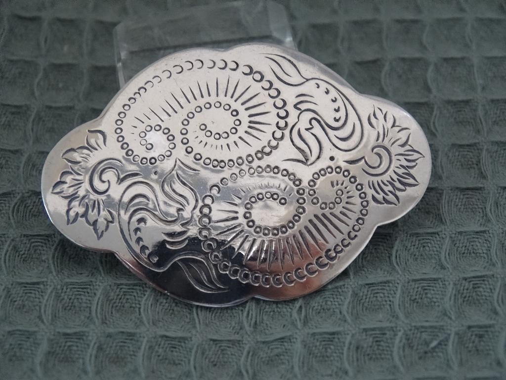 Zilveren broche, Verzenden, Zilver