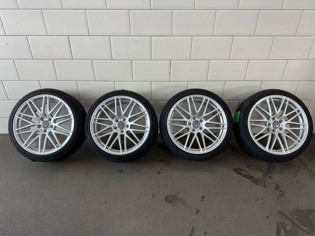 Volkswagen T-Roc 19 inch winterset❄️, Gebruikt, Banden en Velgen, Winterbanden, Personenwagen