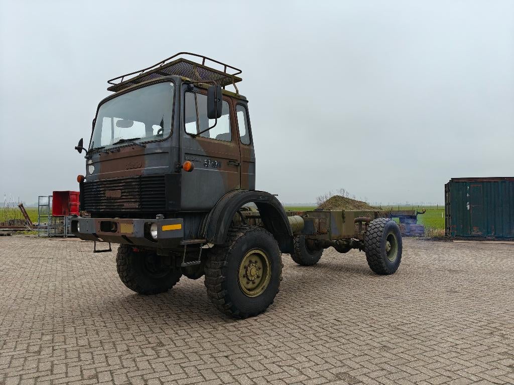 IVECO Magirus 110 - 16 4x4 expeditie camper basis, Auto's, Stof, Trekhaak, Iveco, Overige kleuren