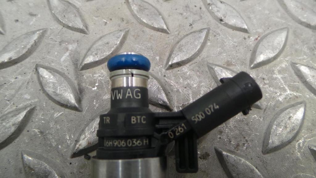 VOLKSWAGEN PASSAT BRANDSTOF INJECTOR / VERSTUIVER 2011, Auto-onderdelen, Ophalen of Verzenden, Gebruikt, Stiba lid
