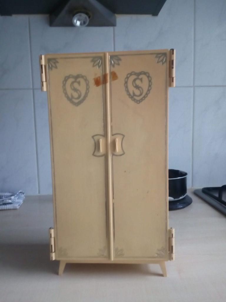 Barbie vintage kast, Ophalen of Verzenden, Gebruikt, Accessoires