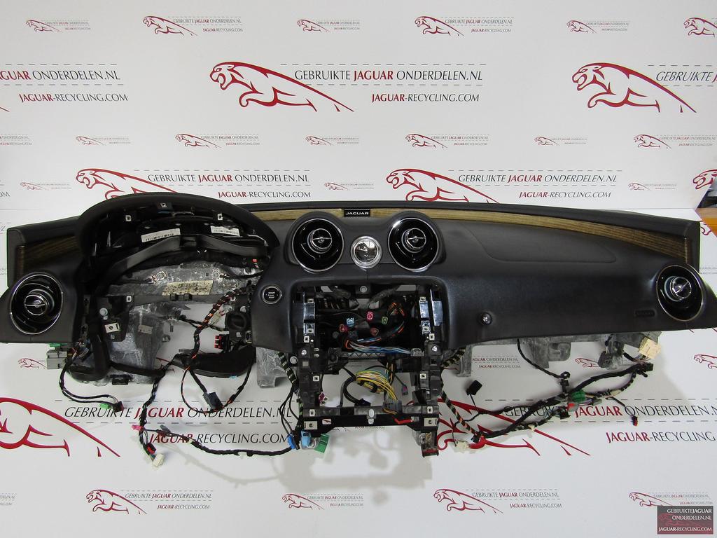 Dashboard Jaguar XJ X351 zwart C2D15234PVJ = C2D40587PVJ = C, Ophalen of Verzenden, Herkomst onderdeel bekend, Gebruikt, Jaguar