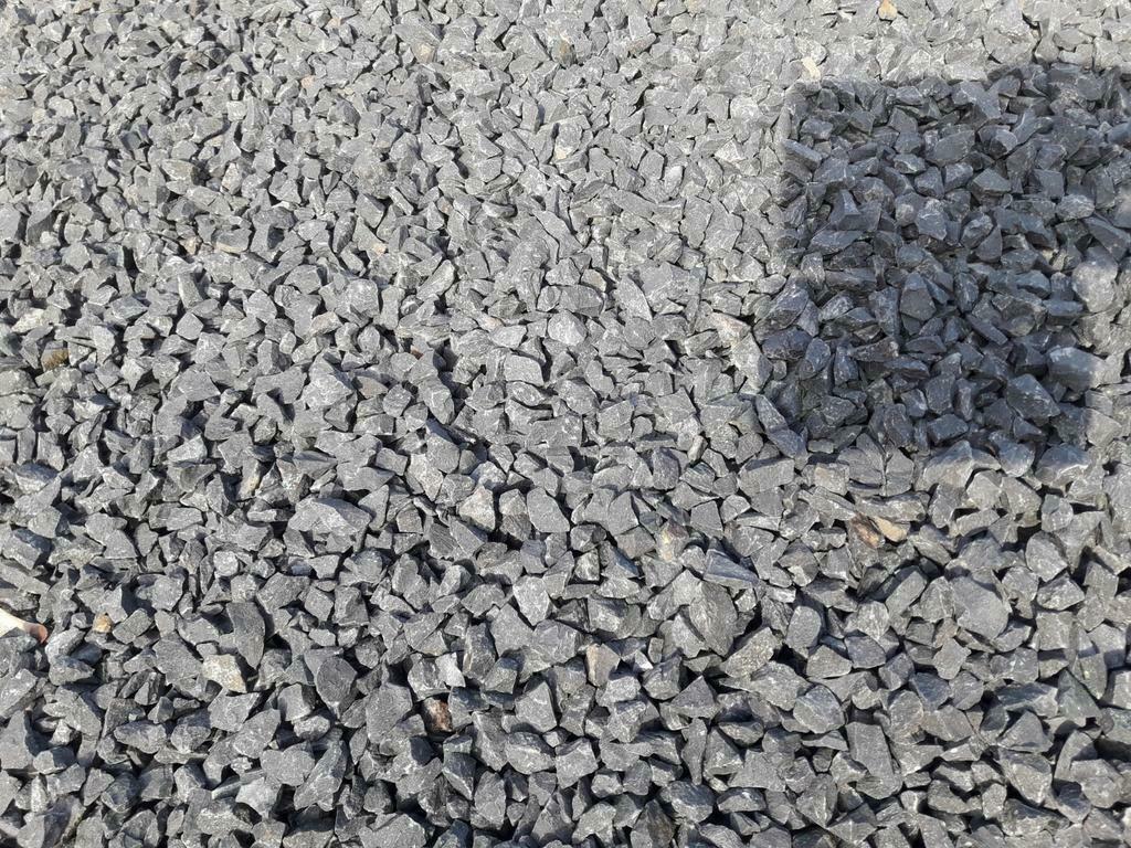 Basalt split zwart/grijs 8/11-8/16-16/32 -30/60 -55/75mm, Ophalen, Zo goed als nieuw, Split, Basalt