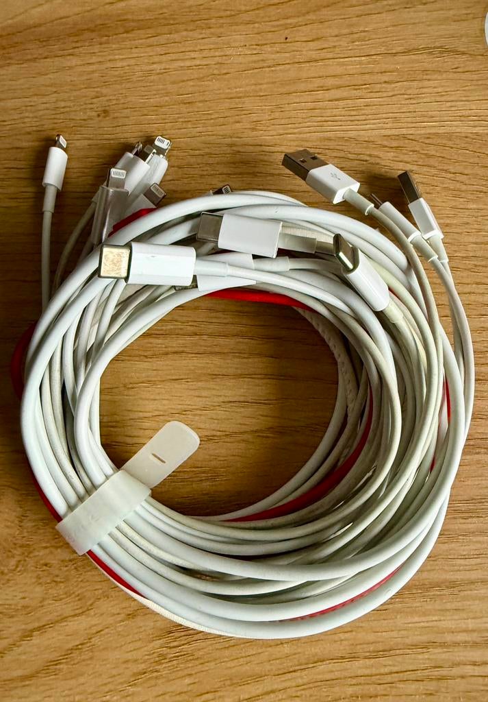 10x Lightning cables for Apple iPhones (UBC-C/USB A), Ophalen of Verzenden, Zo goed als nieuw