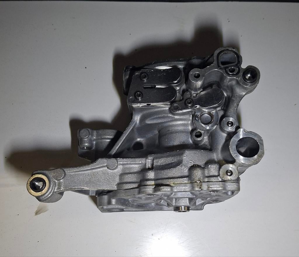 Volkswagen Transporter / Crafter 2.0 TDI oliepomp NIEUW 04L, Ophalen of Verzenden