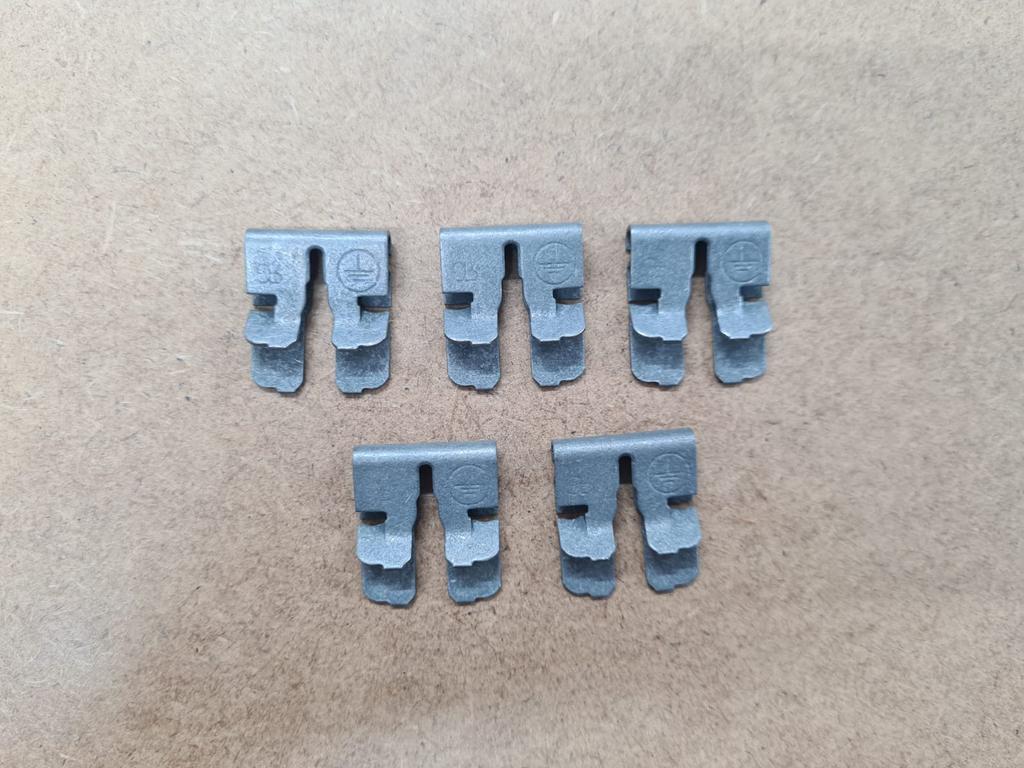 Esdec FlatFix Fusion Aardingsklem Clip 6mm2 ( 5 stuks ), Verzenden, Zo goed als nieuw, Overige materialen, Overige merken
