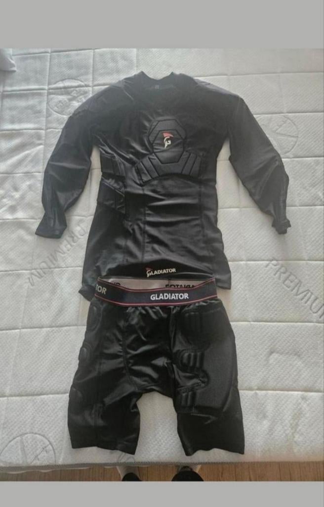 Gladiator Beschermings shirt en broekje voor een keeper, Ophalen of Verzenden, Tweedehands, Overige typen