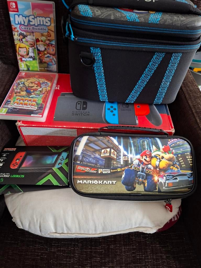 Nintendo Switch met games en accessoires, Spelcomputers en Games, Games | Nintendo Switch, Avontuur en Actie, 1 speler, Ophalen of Verzenden