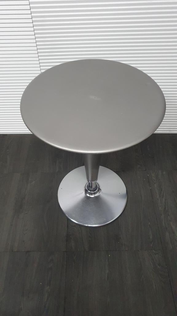 Magis  lBomba Bijzettafel design, Ophalen, Gebruikt
