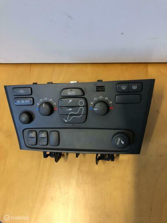 Bedieningspaneel kachel Volvo V70 II ('00-'08) 8682930, Auto-onderdelen, Dashboard en Schakelaars, Gebruikt, Ophalen of Verzenden