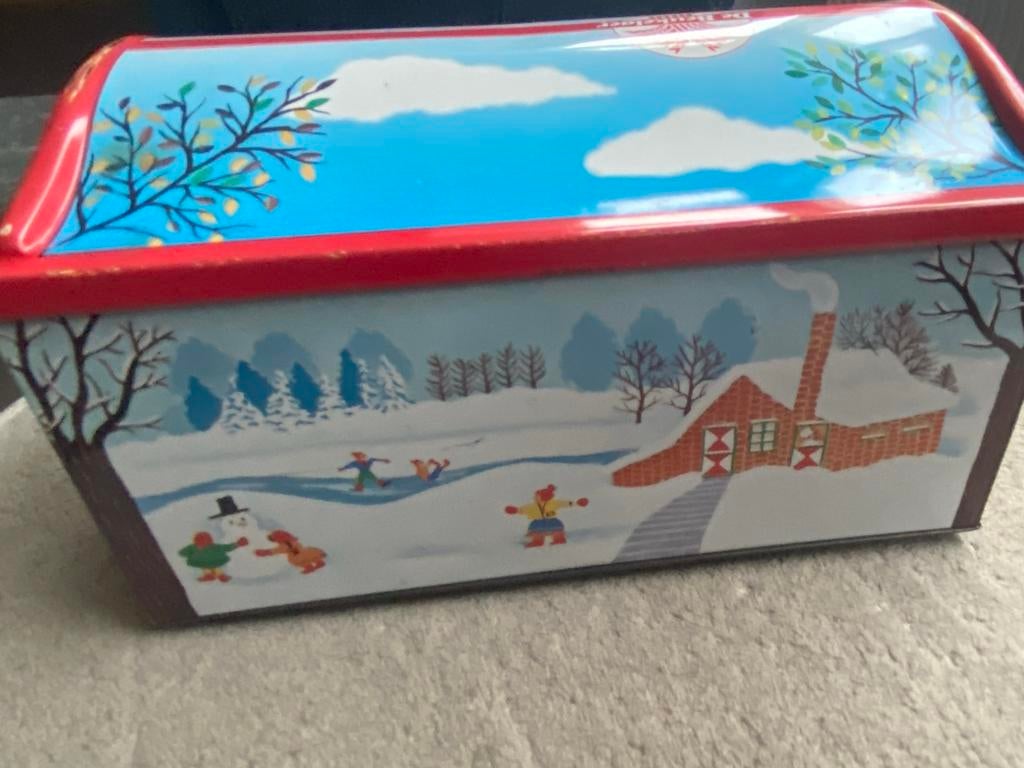 Belgisch De Beukelaer Koektrommel blik de 4 jaargetijden, Ophalen of Verzenden, Gebruikt, Koek(jes), Overige merken