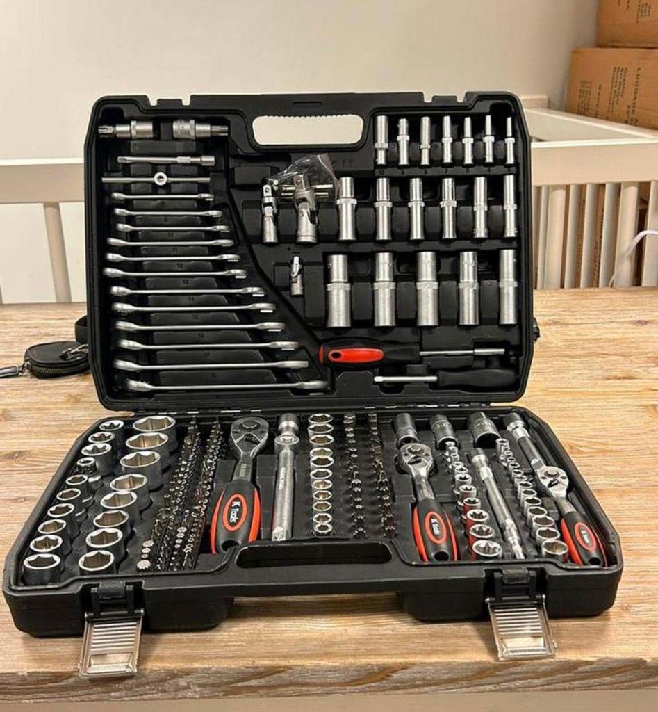 Doppenset / ratels / Torx met steeksleutels 216-delig nieuw, Ophalen of Verzenden, Nieuw