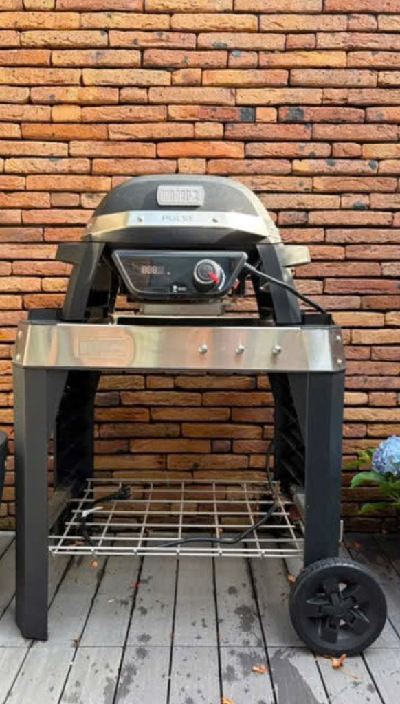 Weber Pulse 1000 elektrische barbecue - Gebruikt maar goed