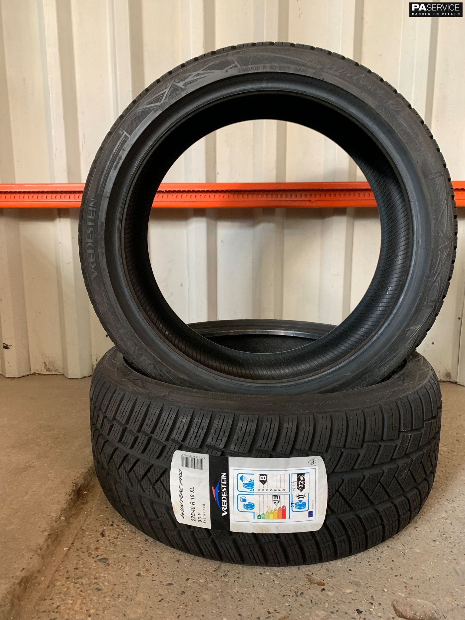 2x Nieuwe 225 40 19 Vredestein Wintrac Pro Winterbanden, 19 inch, -, -, Banden en Velgen