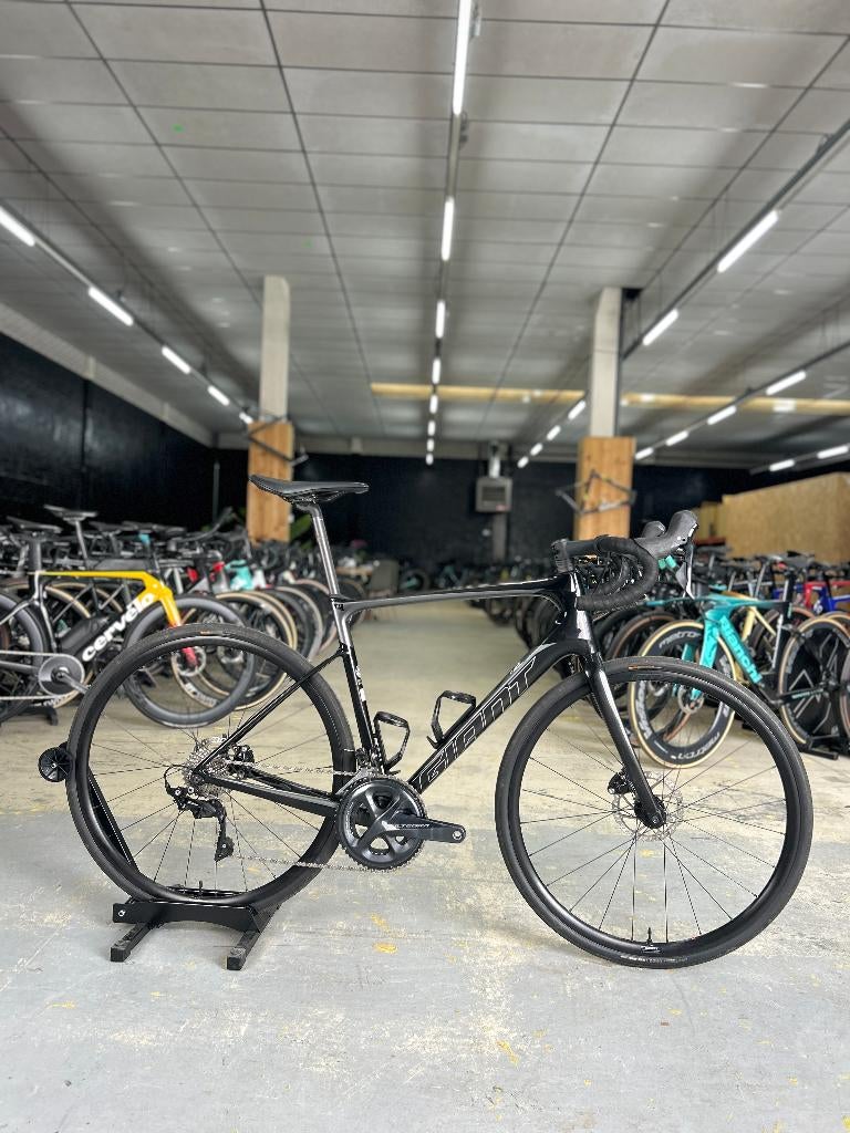Giant Defy Advanced 2 Carbon Racefiets, Ophalen, Zo goed als nieuw, Overige typen