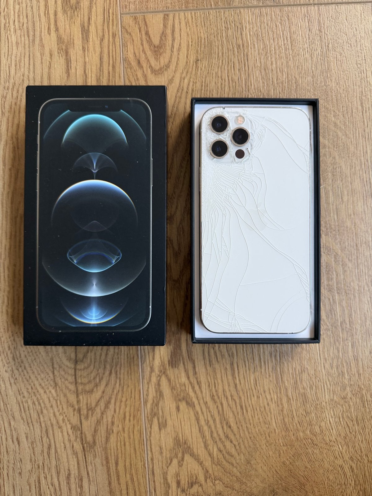 iPhone 12 Pro 128 GB Zilver - Achterkant beschadigd, Ophalen, IPhone 12 Pro, Zilver, 128 GB