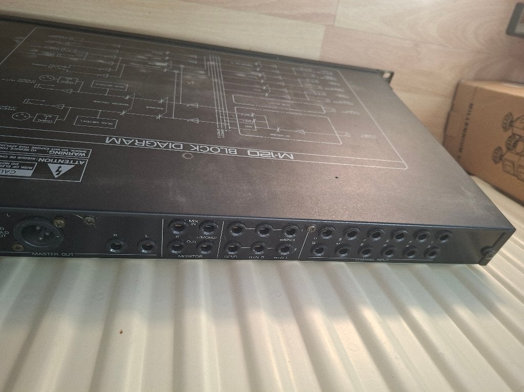 roland line mixer m120, Ophalen of Verzenden, Gebruikt