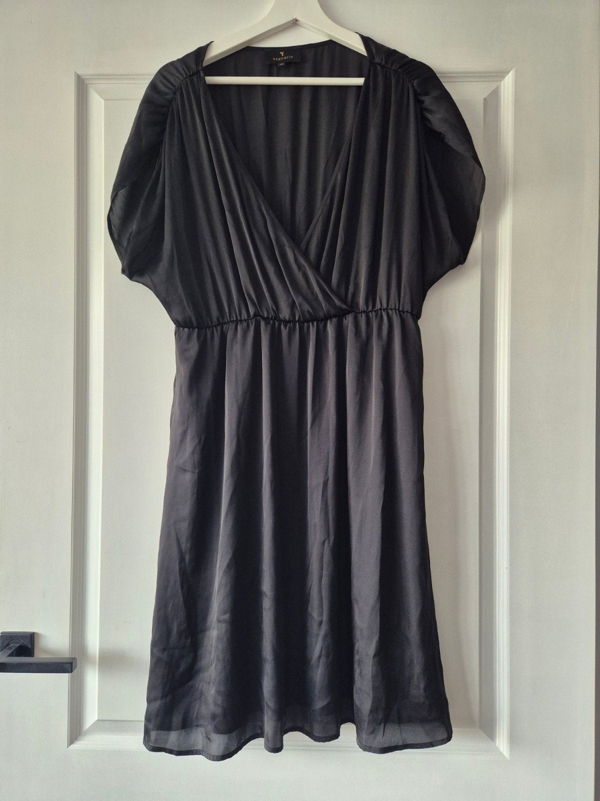 Scenario zwarte jurk knielengte - Mt 40, Kleding | Dames, Maat 38/40 (M), Zwart, Ophalen of Verzenden, Scenario