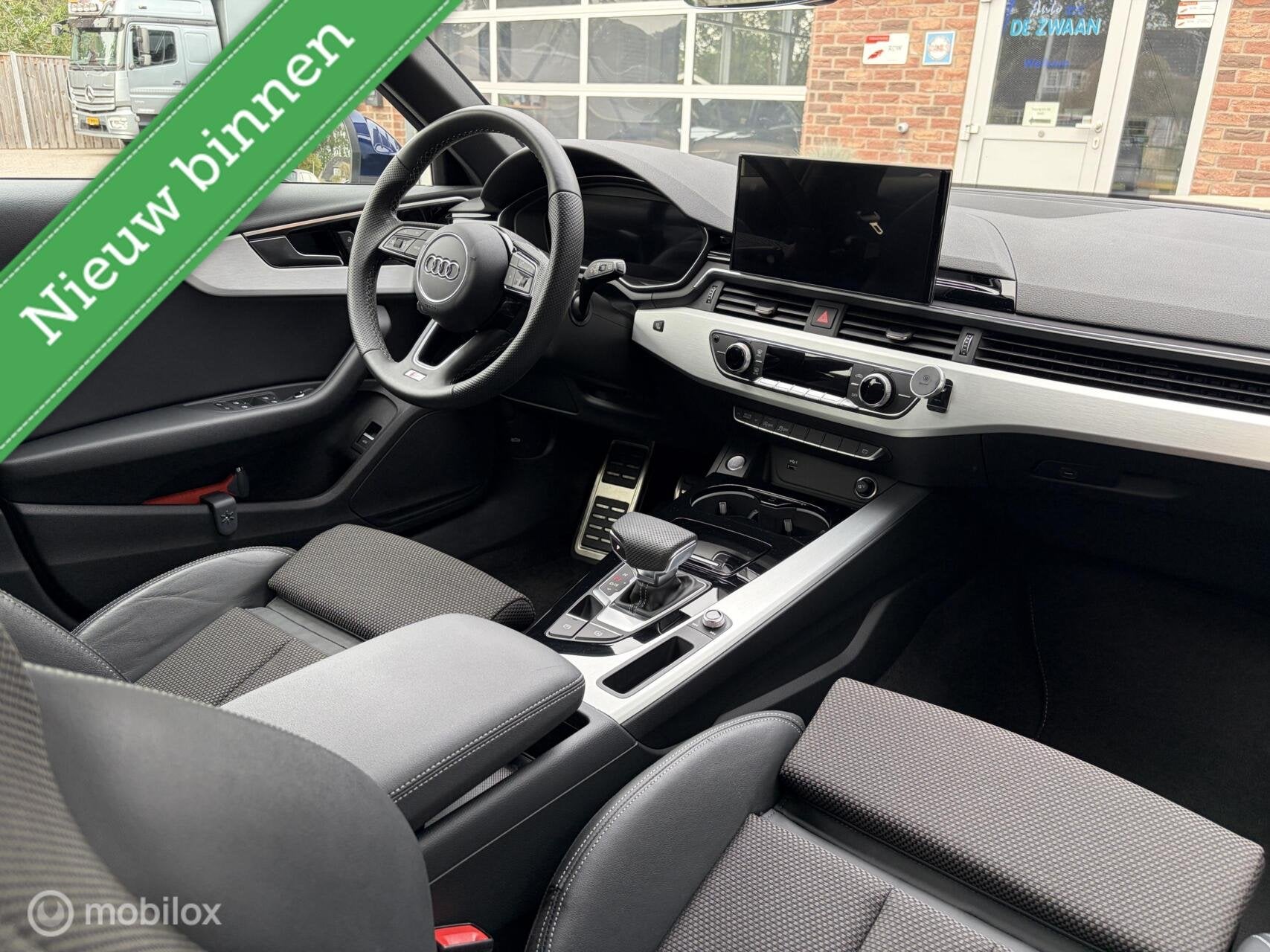 Audi A4 Avant 35 TFSI S-line|Wegklapbare Trekhaak|Carplay|El, Auto's, Dealer onderhouden, Euro 6, 4 cilinders, Blauw
