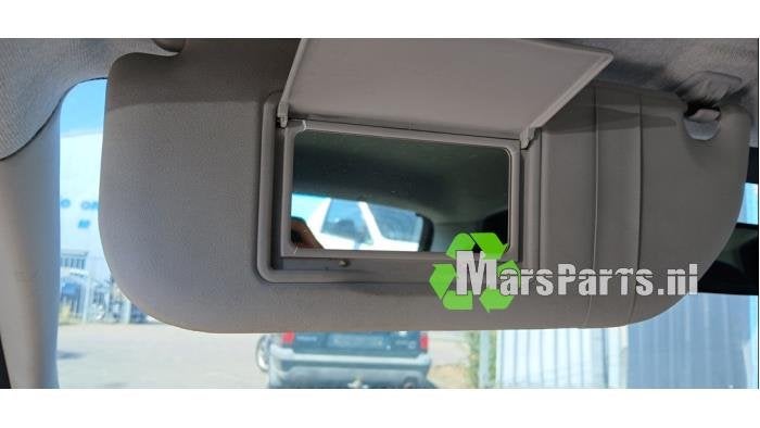 Zonneklep van een Peugeot 107, Auto-onderdelen, Gebruikt, -, -, Ophalen of Verzenden